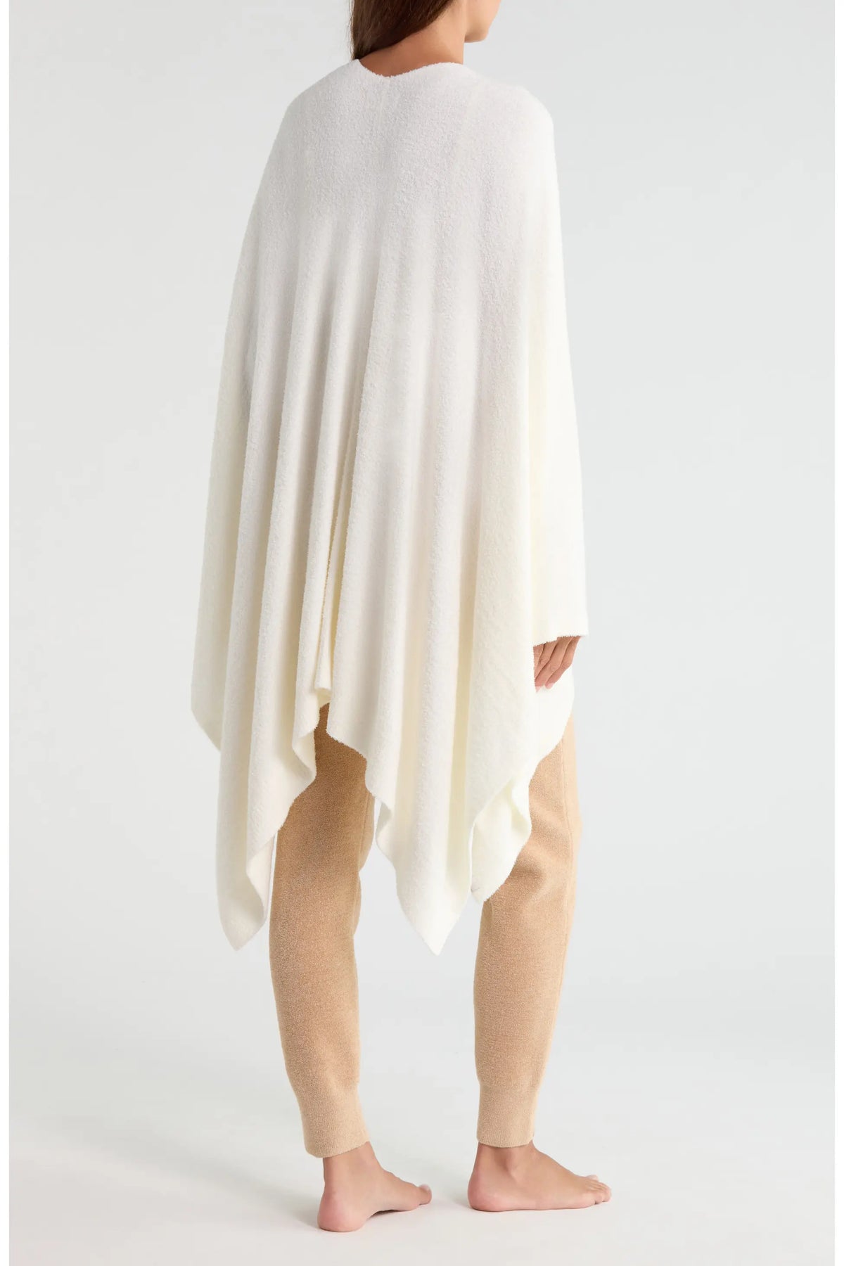 Barefoot Dreams CozyChic Lite® Weekend Wrap in Pearl