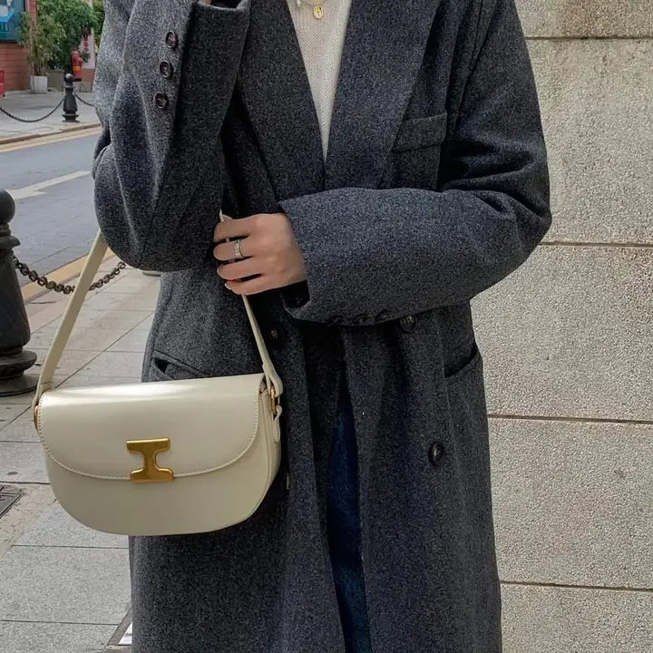 Janie Shoulder Bag in White