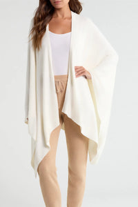 Barefoot Dreams CozyChic Lite® Weekend Wrap in Pearl