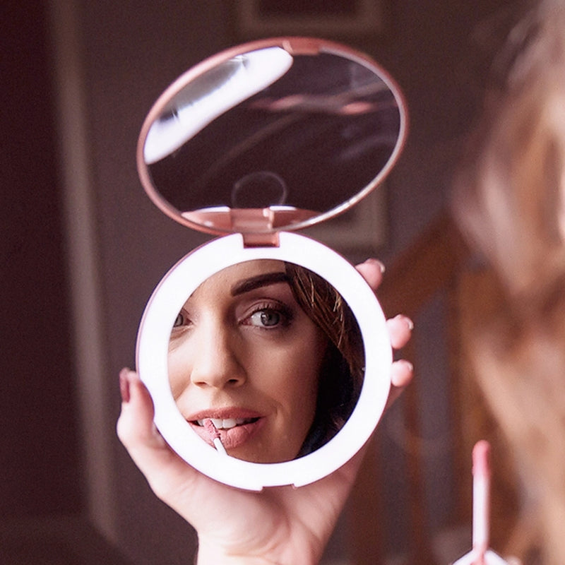 Lumi LED Lighted Compact Mirror