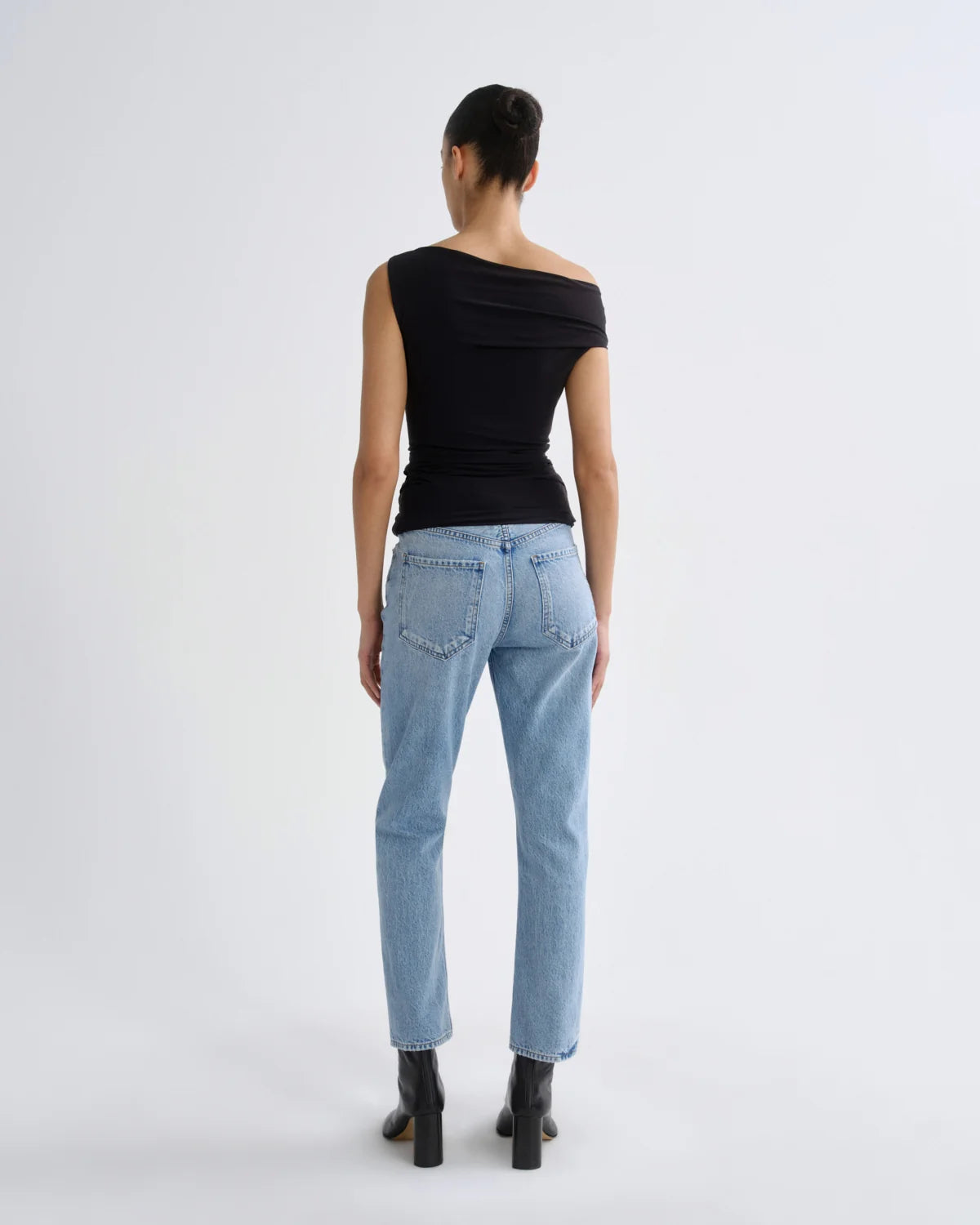 AGOLDE Riley High Rise Straight Crop Jeans in Stream