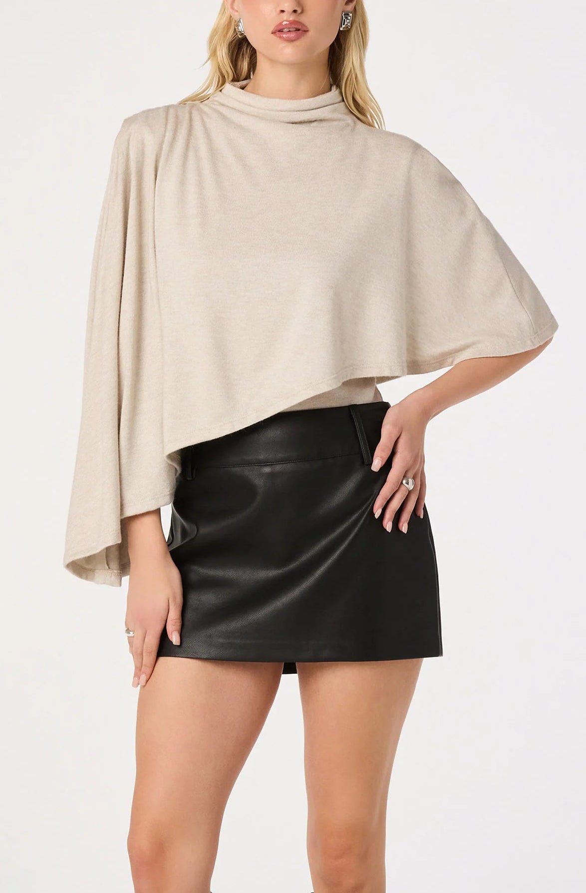 ASTR The Label Jailene Top