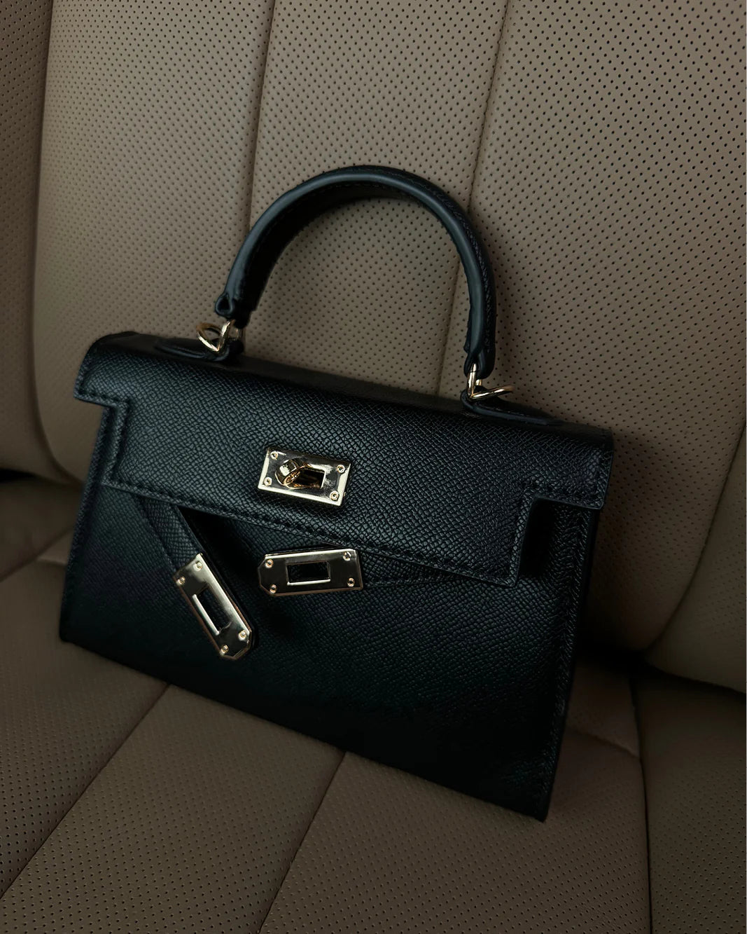 Billini Hariette Handle Bag in Black