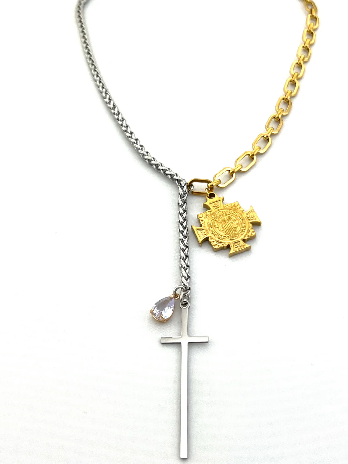 Gina Carmen Aimee Necklace