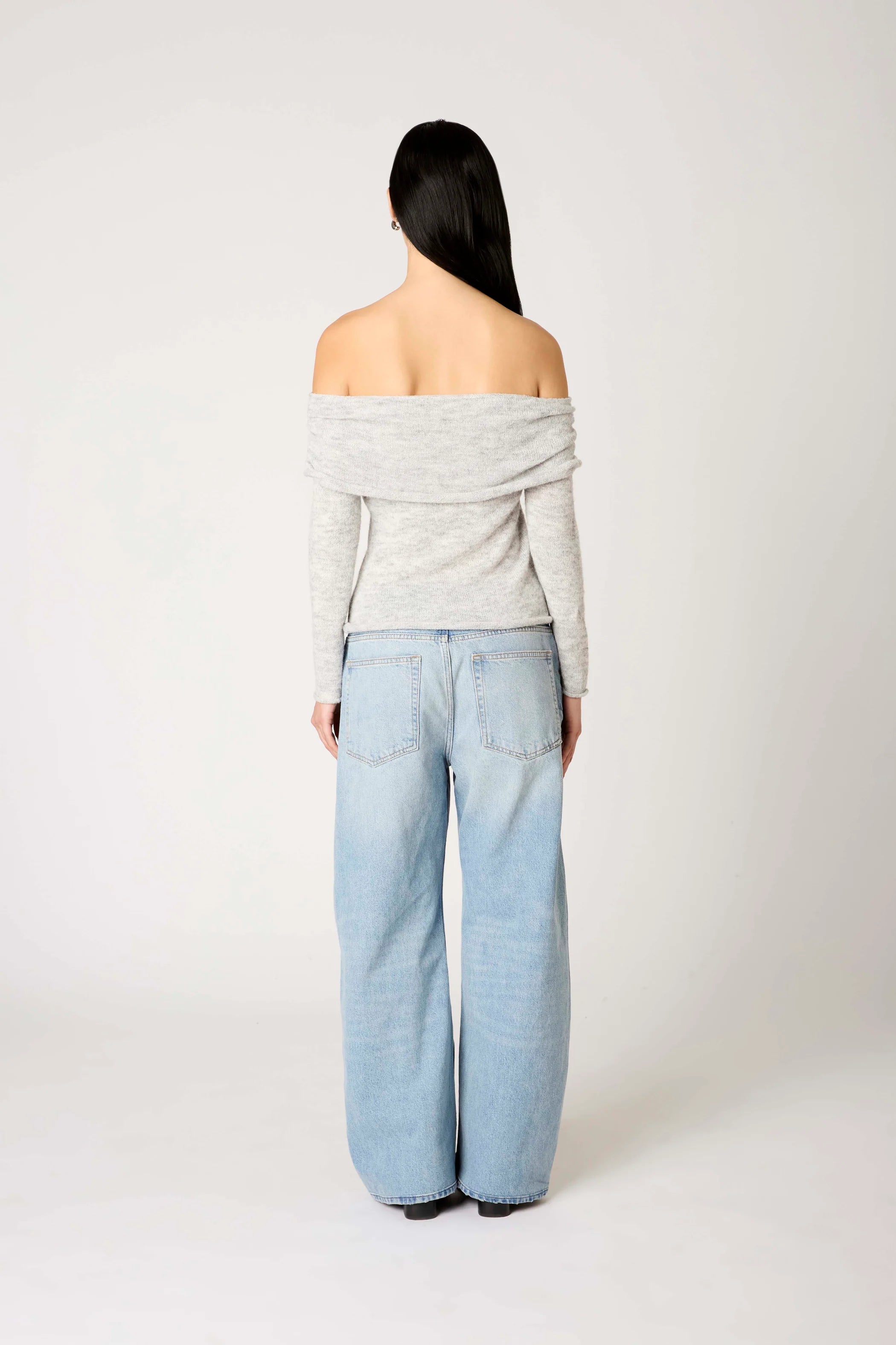 NIA Zinnia Sweater in Heather Grey