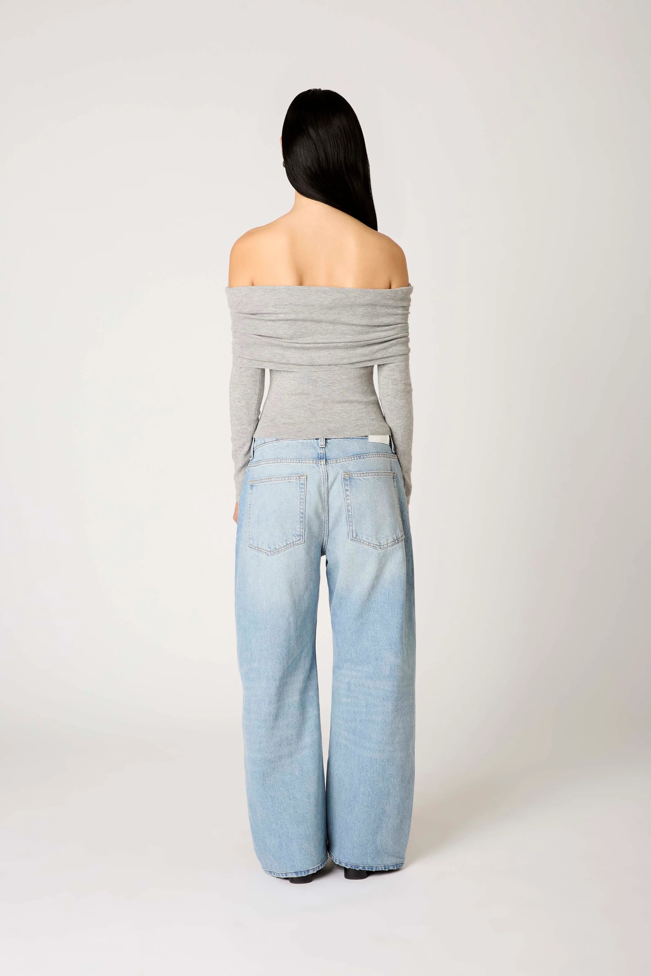 NIA Islay Sweater in Heather Grey