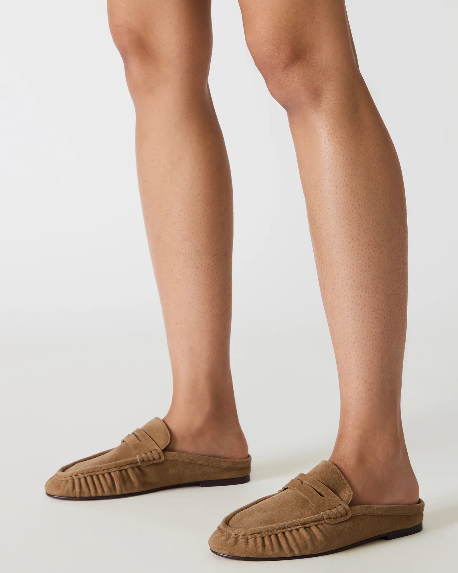 Steve Madden Rafe Slip On Loafers in Taupe Suede