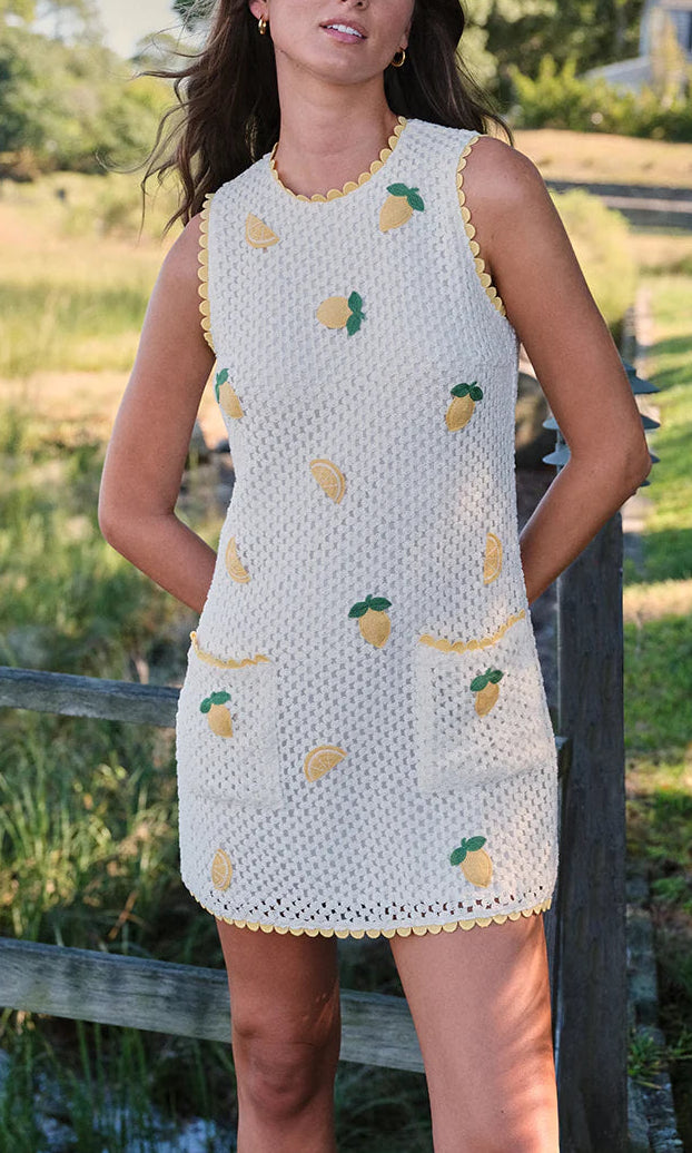 Saylor  Square-dclothing