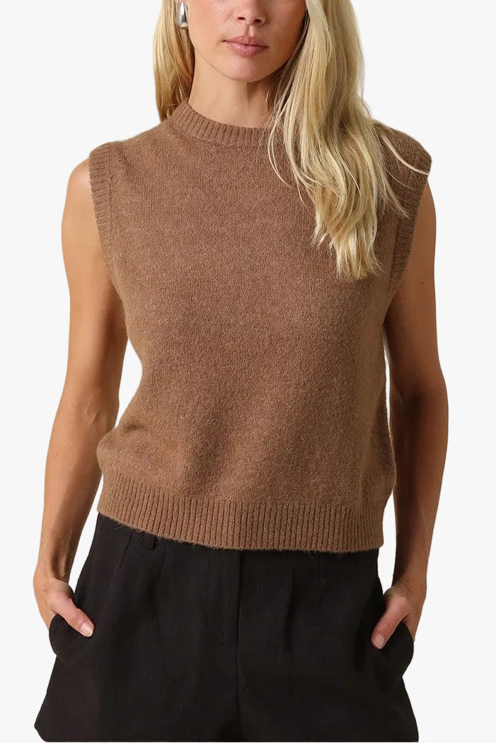 Ashton Sweater Vest in Camel